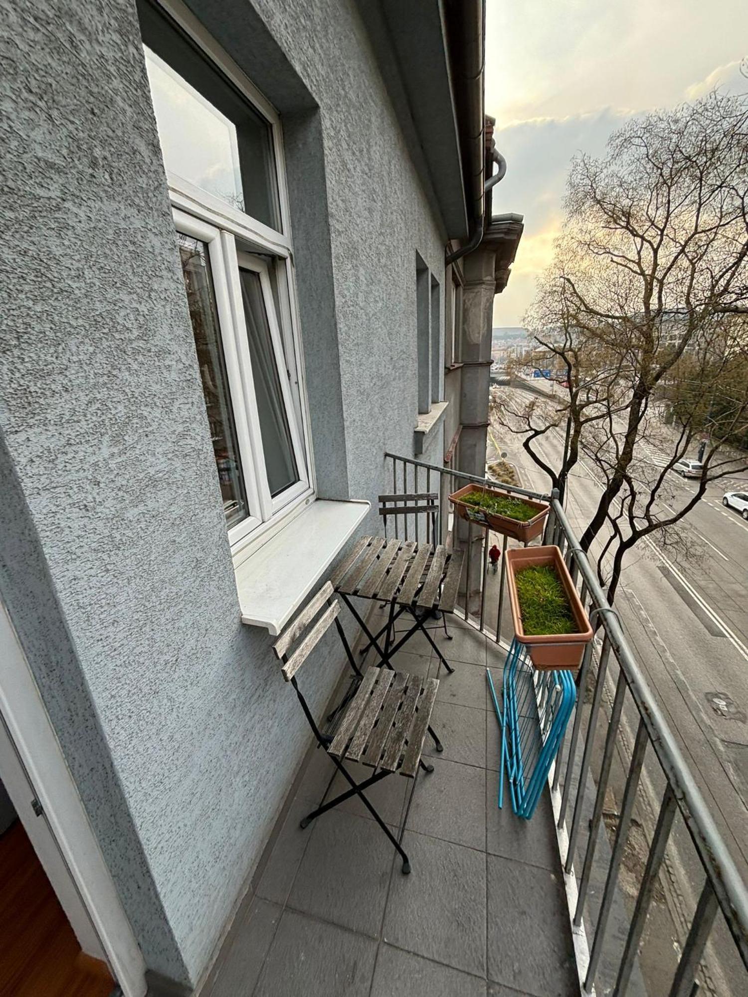 Apartment Garden Escape *